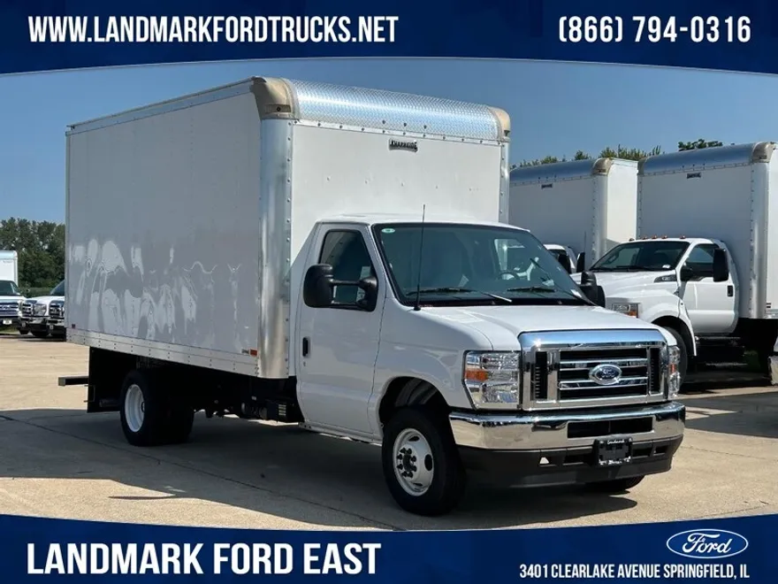 2025 Ford E-450 photo 1