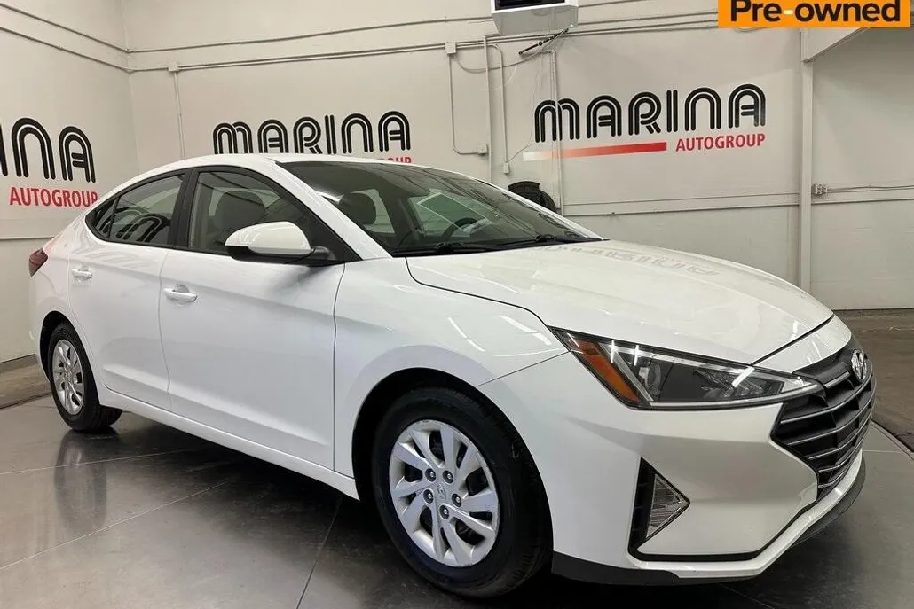 2020 Hyundai Elantra SE photo 1
