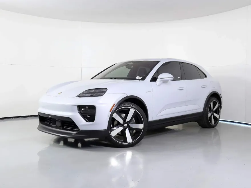 2024 Porsche Macan 4 Electric photo 1