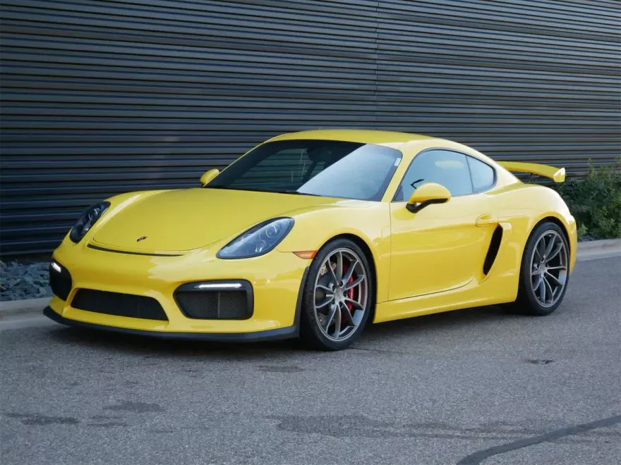 2016 Porsche Cayman GT4 photo 1