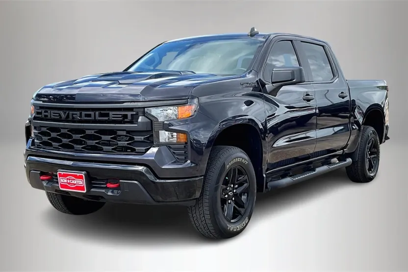 2024 Chevrolet Silverado 1500 Custom Trail Boss photo 1