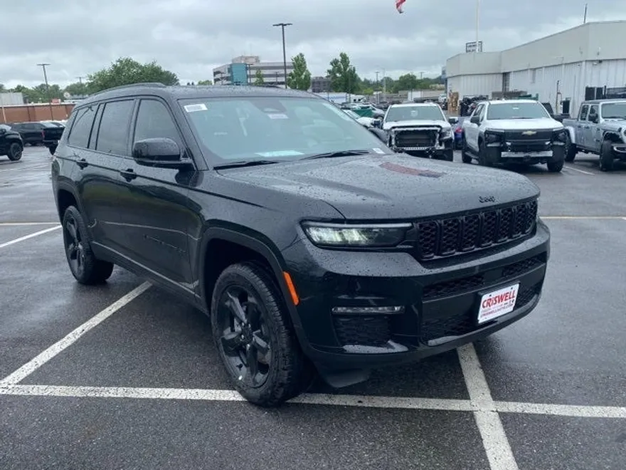 2025 Jeep Grand Cherokee Limited photo 1