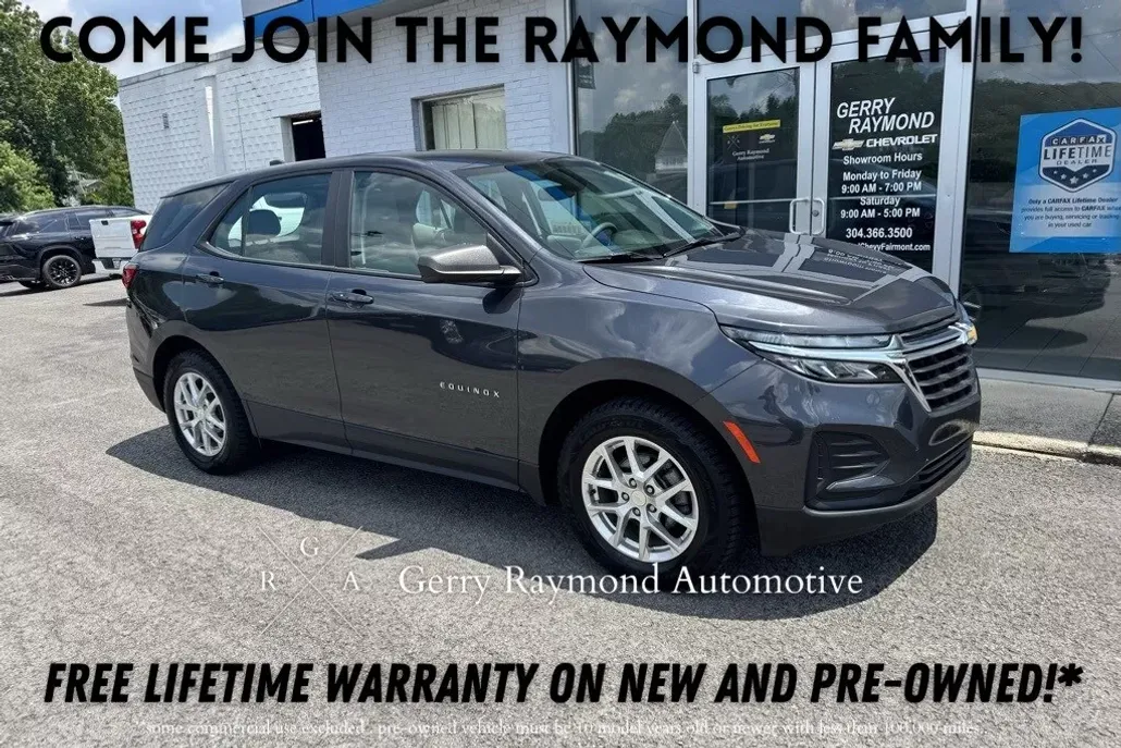 2022 Chevrolet Equinox LS photo 1