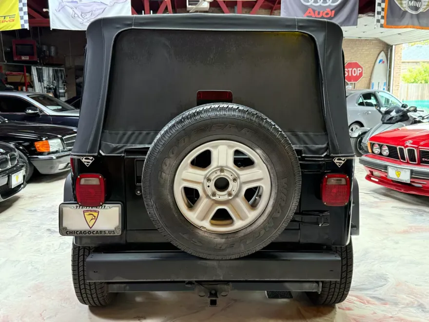2002 Jeep Wrangler SE photo 1