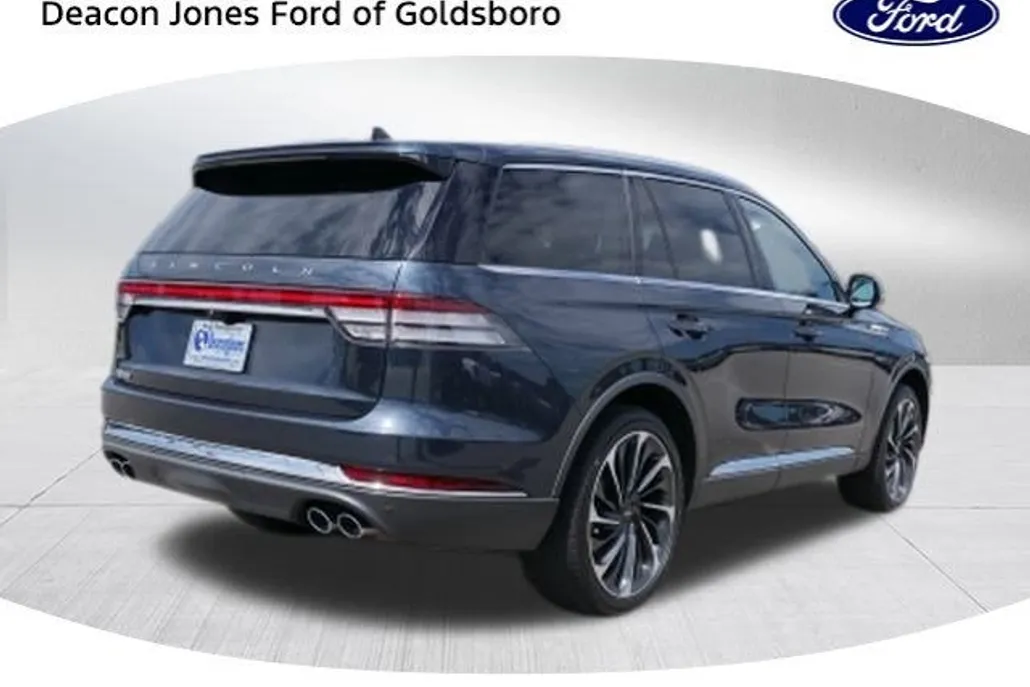 2023 Lincoln Aviator Reserve photo 1
