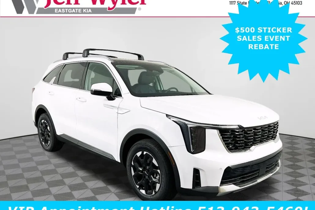 2025 Kia Sorento S photo 1