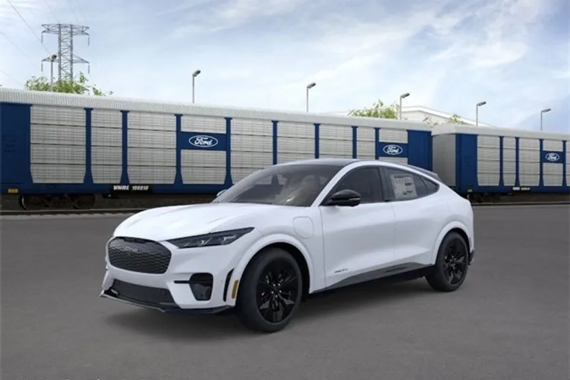 2025 Ford Mustang Mach-E GT photo 11
