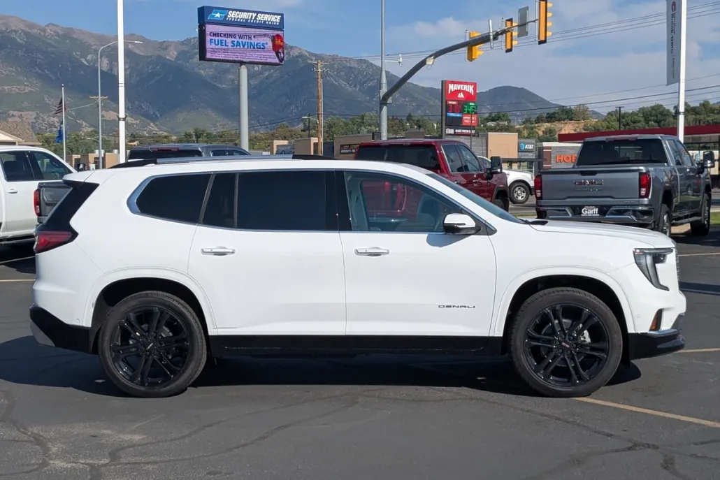 2026 Gmc Acadia Denali photo 1