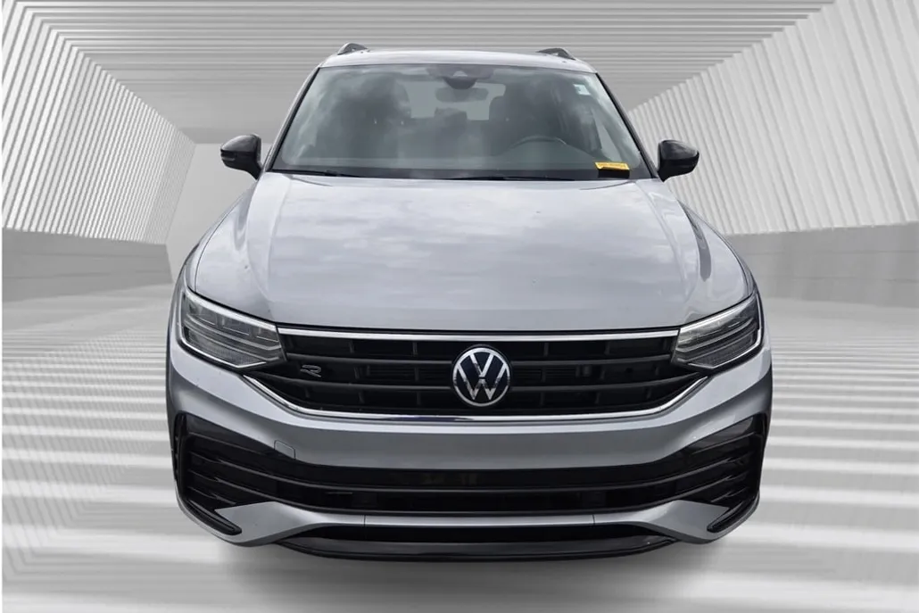 2023 Volkswagen Tiguan SE R-Line Black photo 1