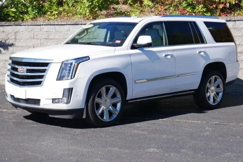 2017 Cadillac Escalade Premium Luxury photo 1