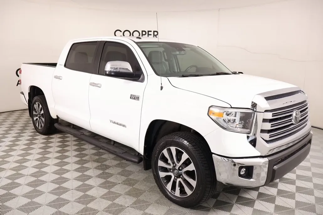 2018 Toyota Tundra Limited photo 1