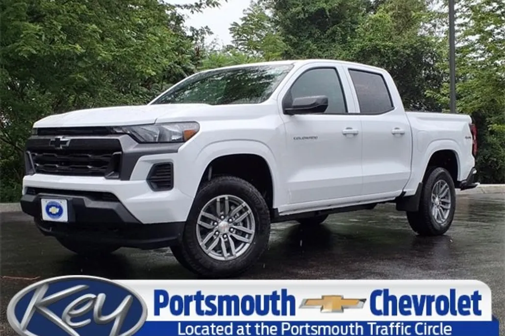 2026 Chevrolet Colorado LT photo 1