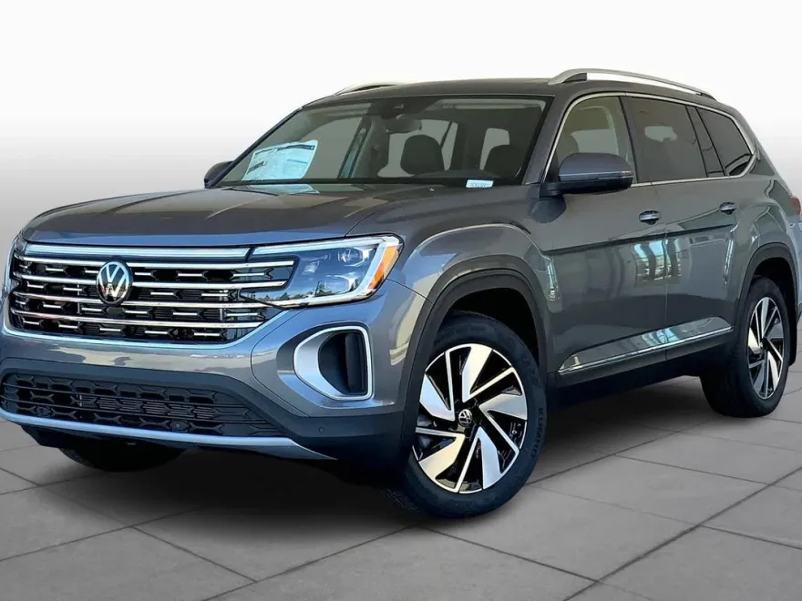 2025 Volkswagen Atlas SEL photo 1