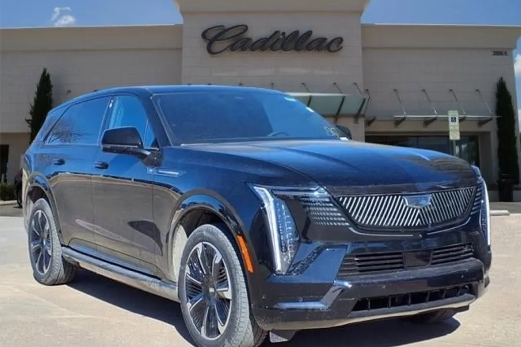 2025 Cadillac Escalade IQ Sport photo 1