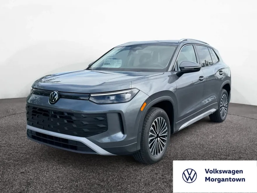 2025 Volkswagen Tiguan S photo 1