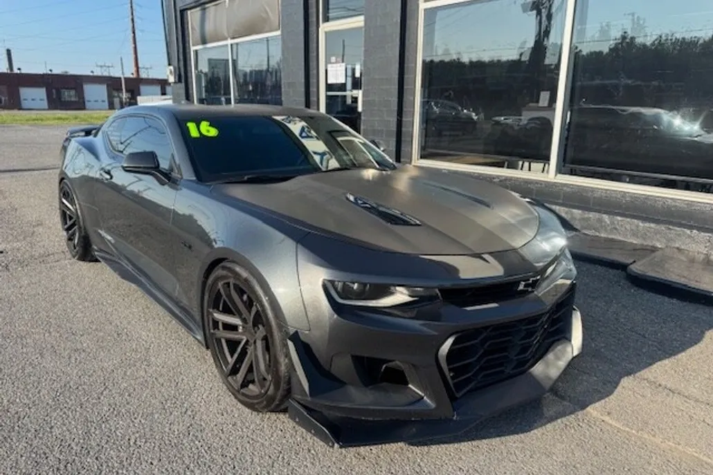 2016 Chevrolet Camaro 2SS photo 1