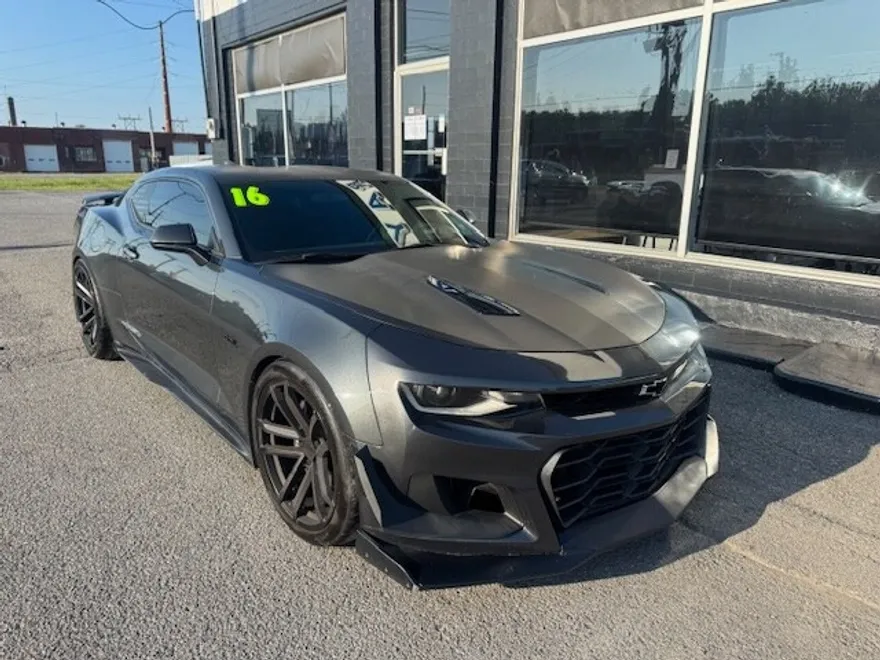 2016 Chevrolet Camaro 2SS photo 1