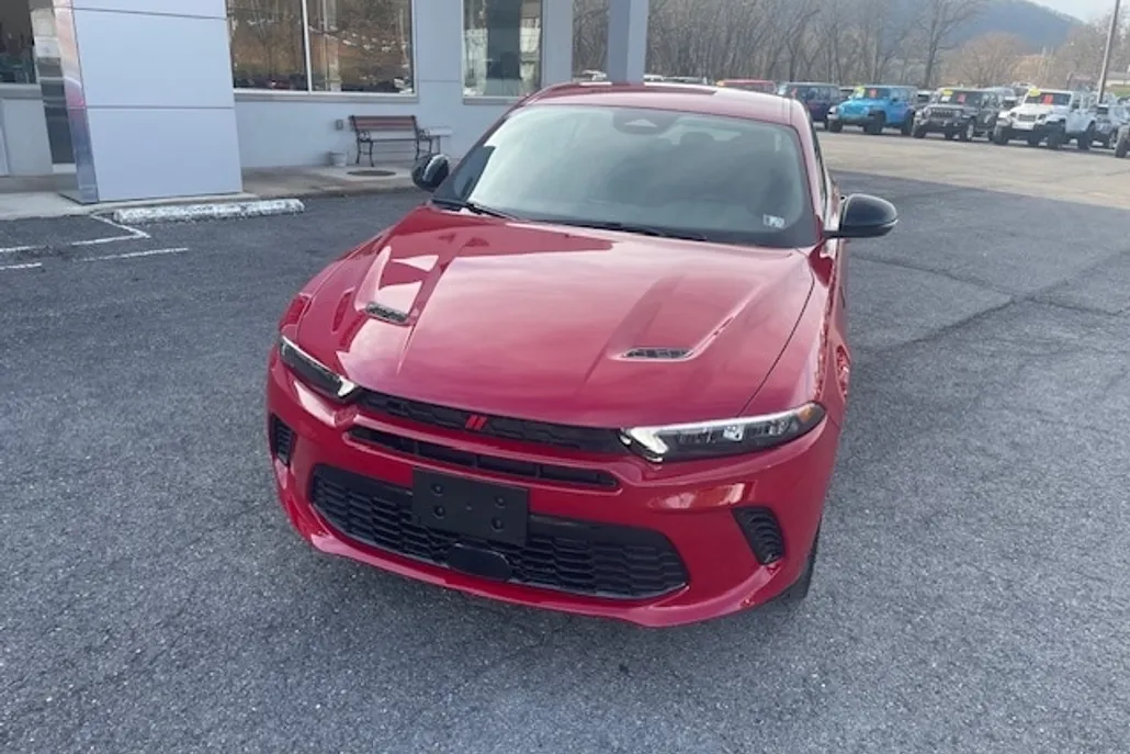 2024 Dodge Hornet R/T photo 1