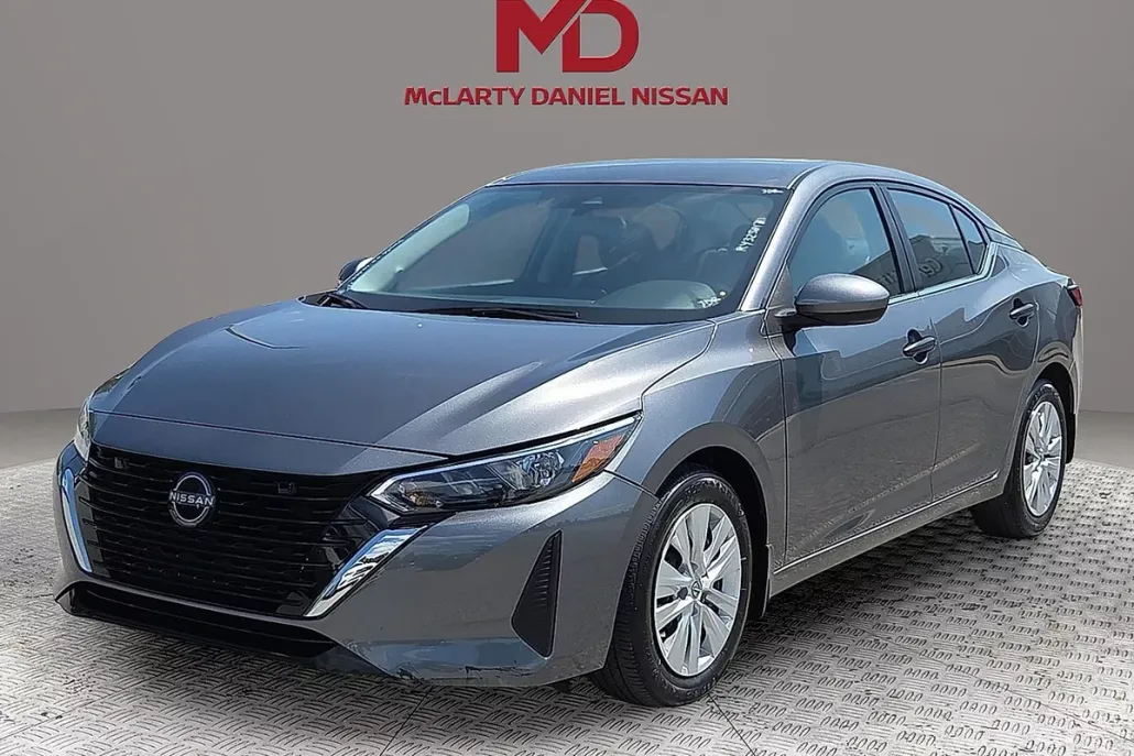 2024 Nissan Sentra S photo 1