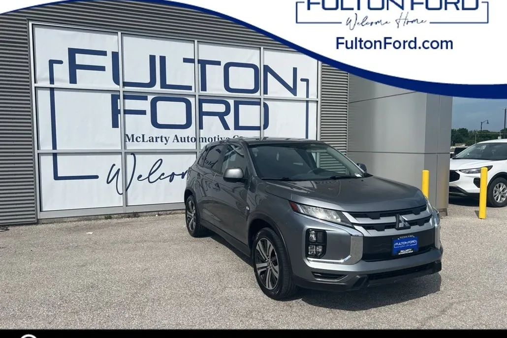 2024 Mitsubishi Outlander Sport ES photo 1