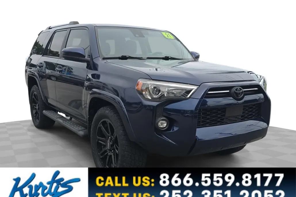 2021 Toyota 4Runner SR5 photo 1