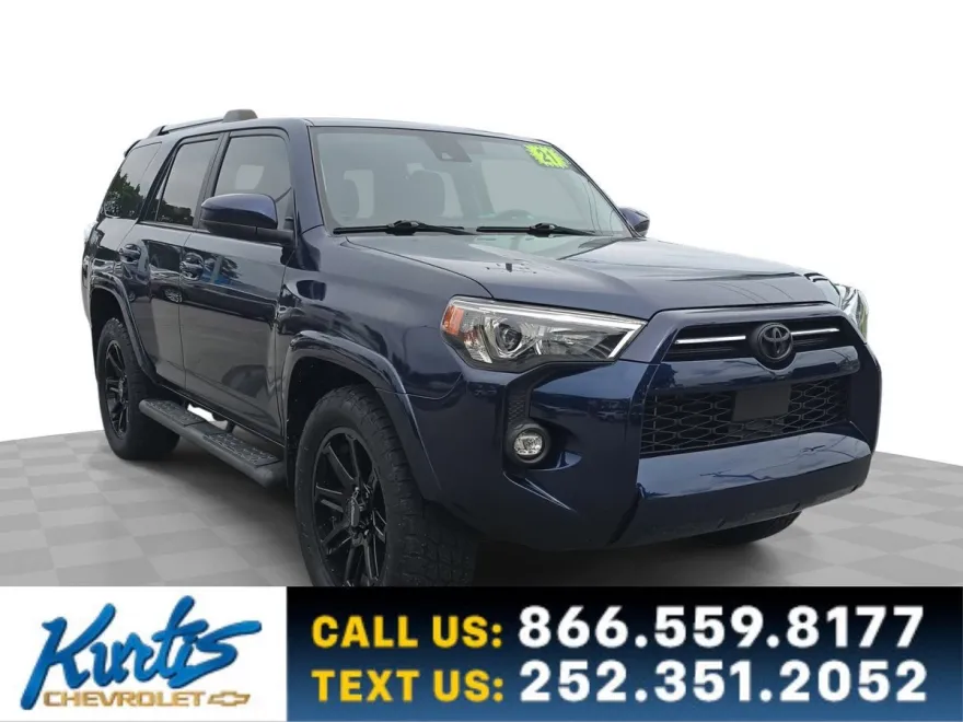 2021 Toyota 4Runner SR5 photo 1