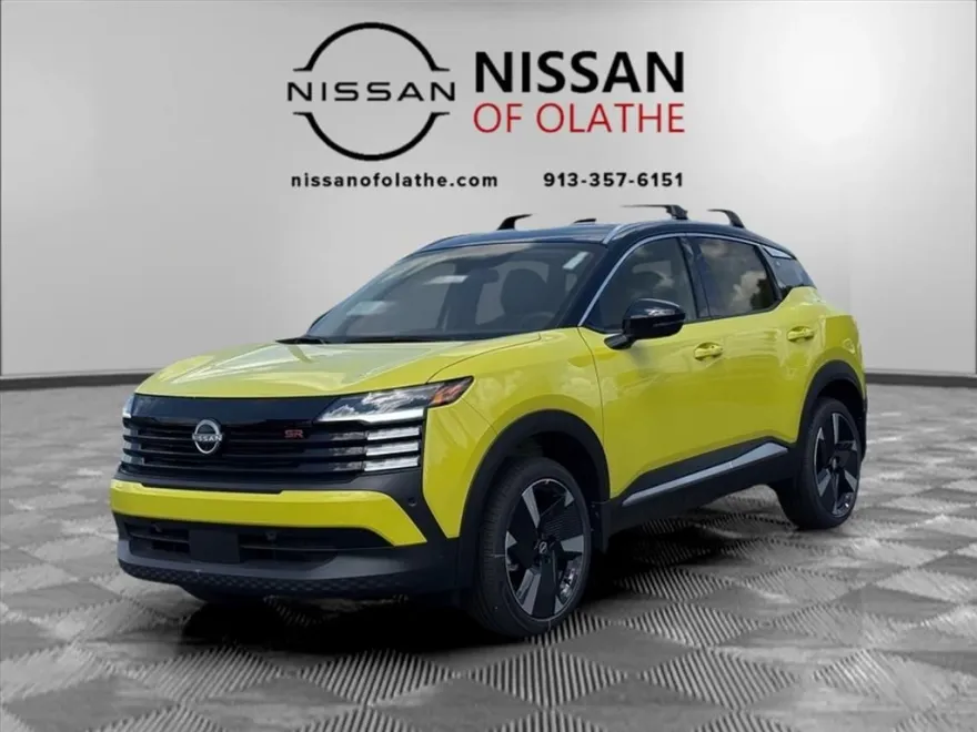 2025 Nissan Kicks SR photo 1