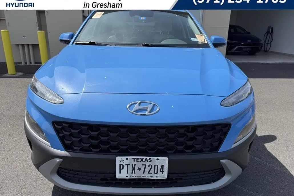 2022 Hyundai Kona SEL photo 1
