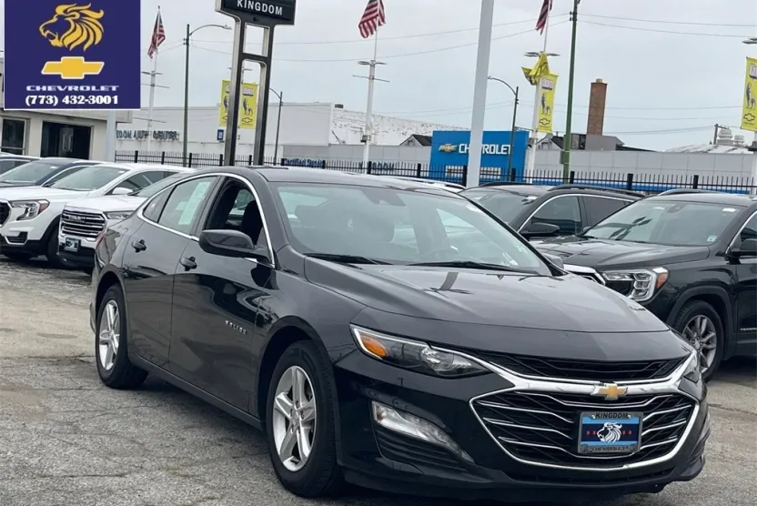 2024 Chevrolet Malibu 1LT photo 1