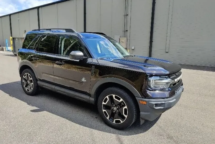2021 Ford Bronco Sport Outer Banks photo 1