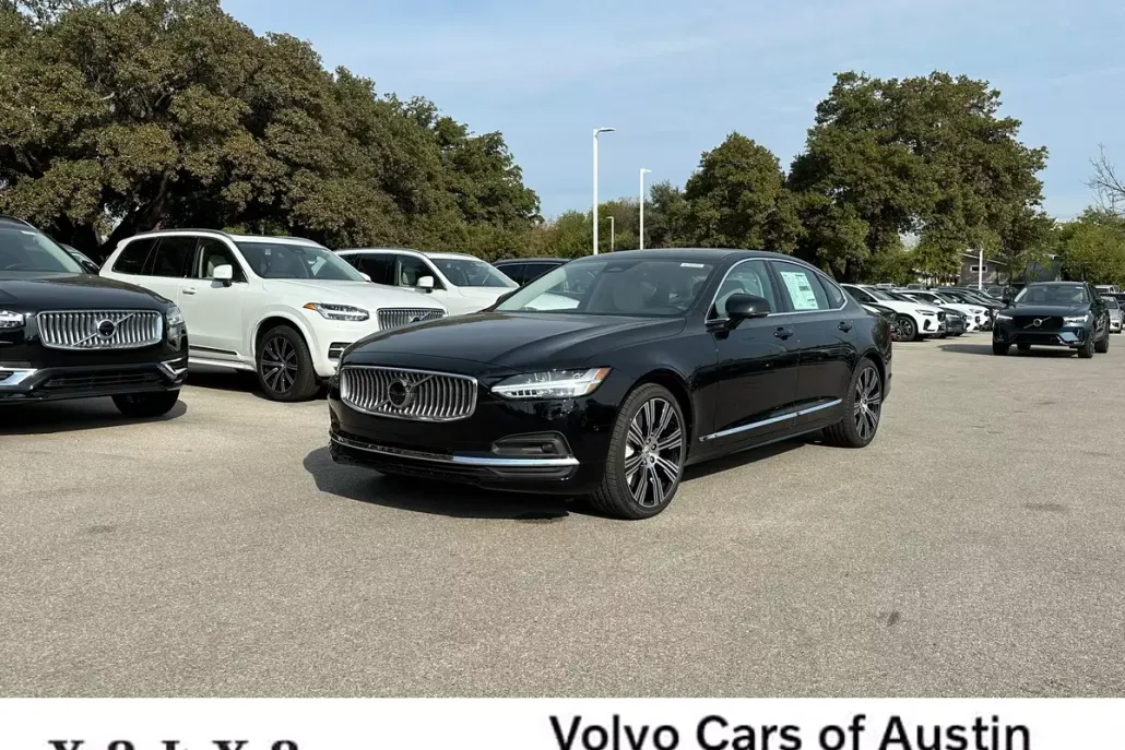 2025 Volvo S90 T8 photo 1