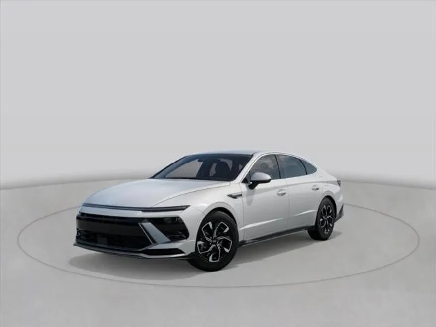 2025 Hyundai Sonata SEL photo 1