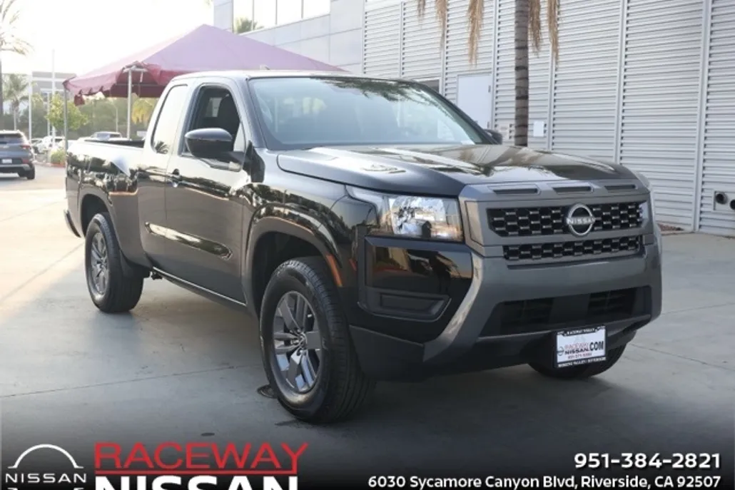 2025 Nissan Frontier King Cab SV photo 1