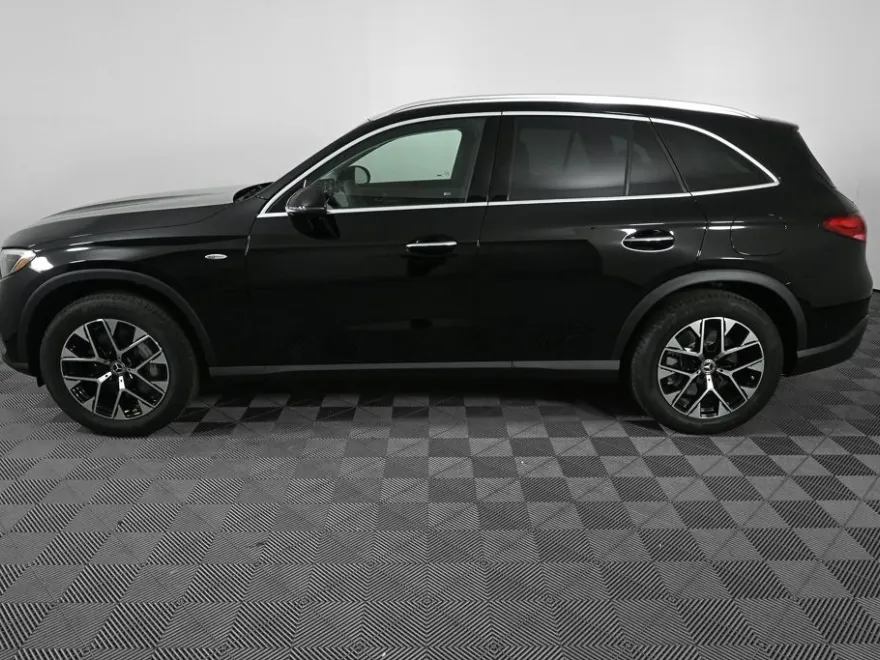 2025 Mercedes Benz GLC 350e 4MATIC photo 1