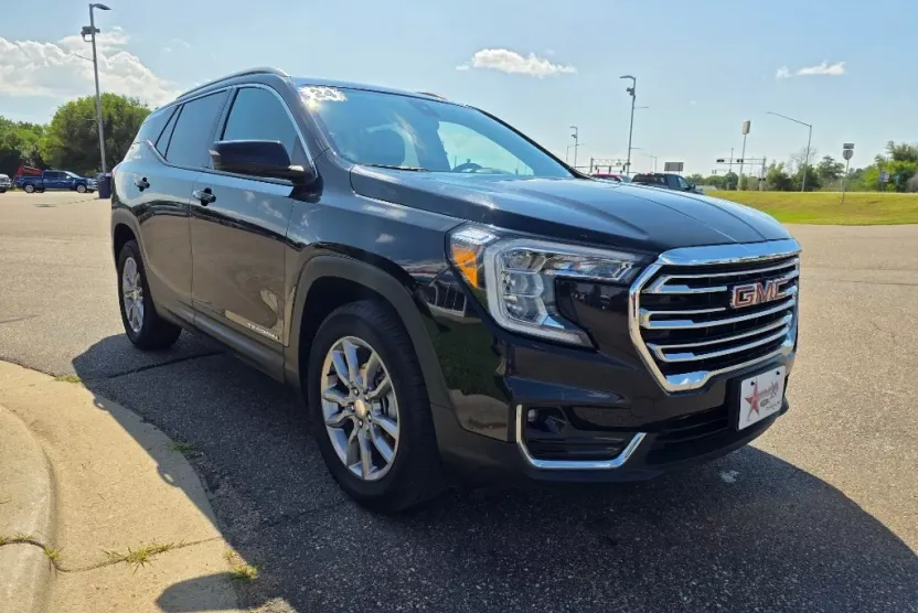 2024 Gmc Terrain SLT photo 1