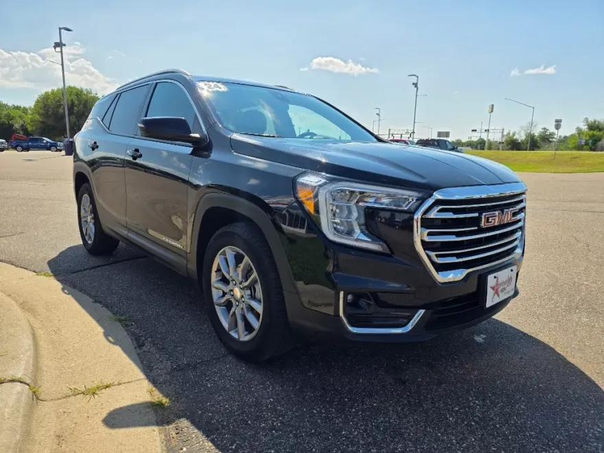 2024 Gmc Terrain SLT photo 1