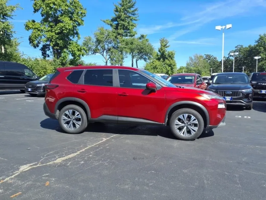 2023 Nissan Rogue SV photo 1