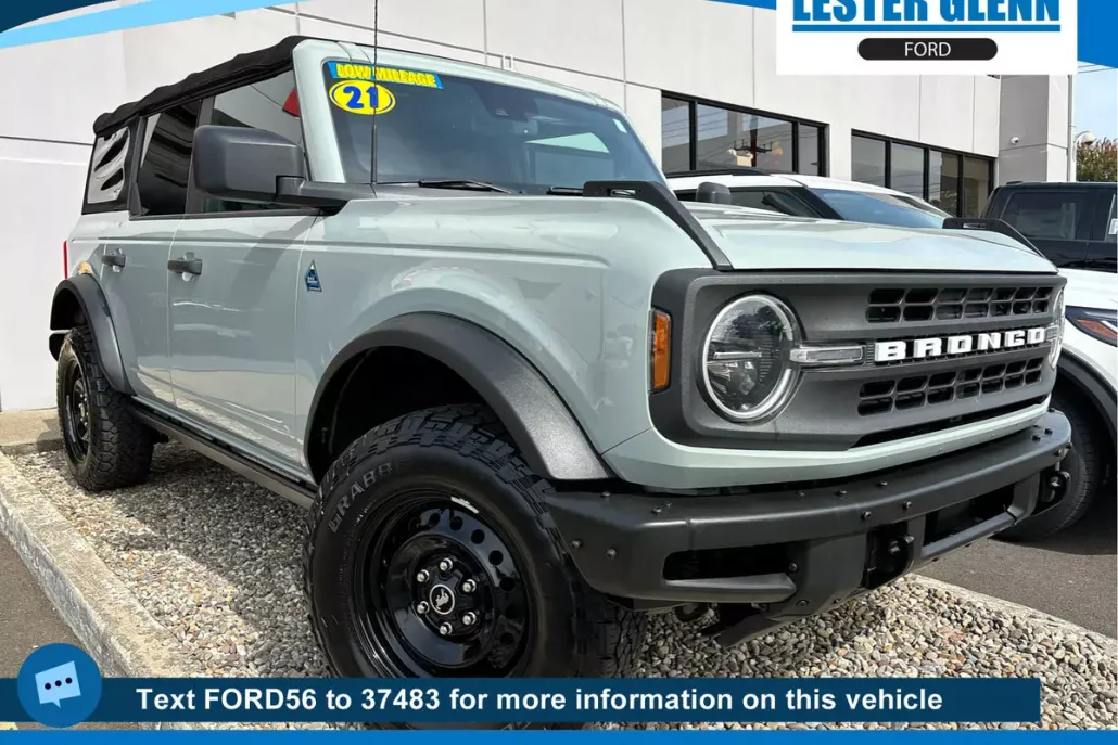 2021 Ford Bronco Black Diamond photo 1