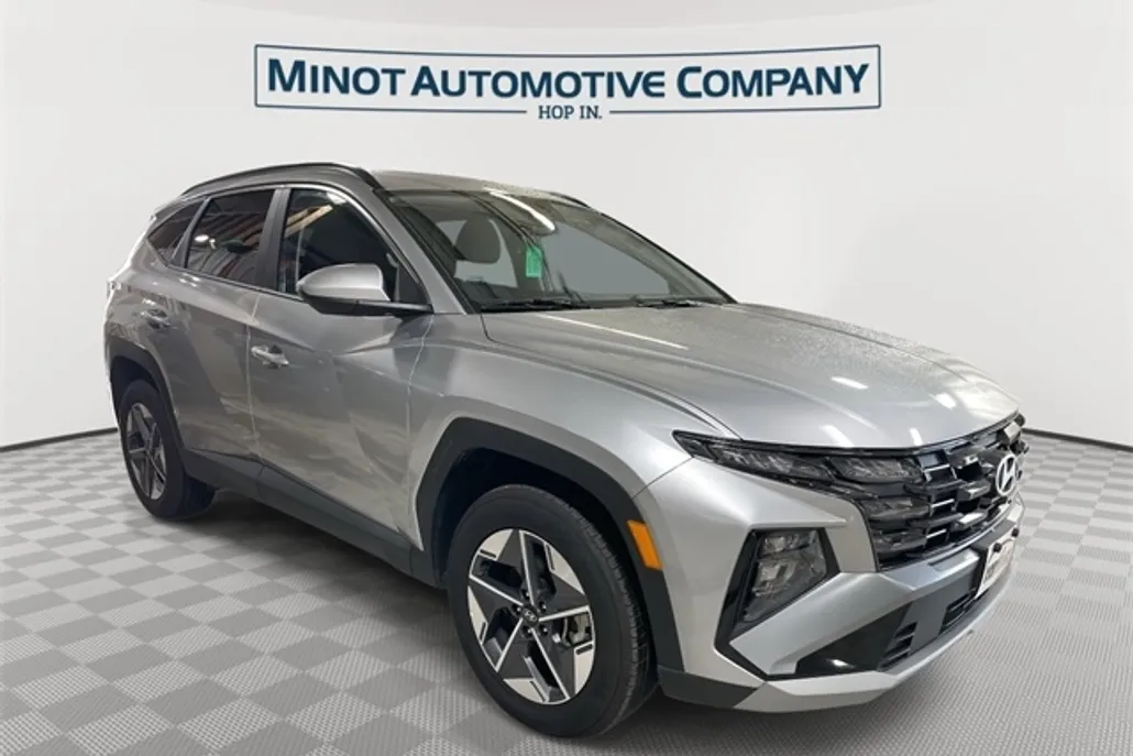 2025 Hyundai Tucson SEL photo 1