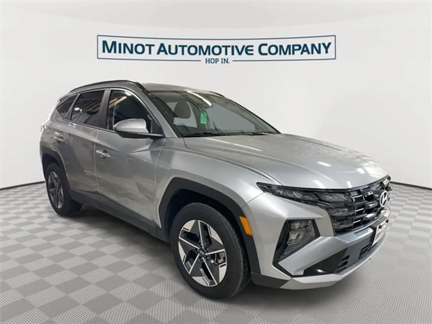 2025 Hyundai Tucson SEL photo 1