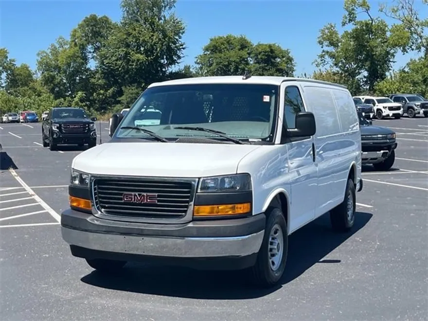 2022 Gmc Savana 2500 Cargo photo 1