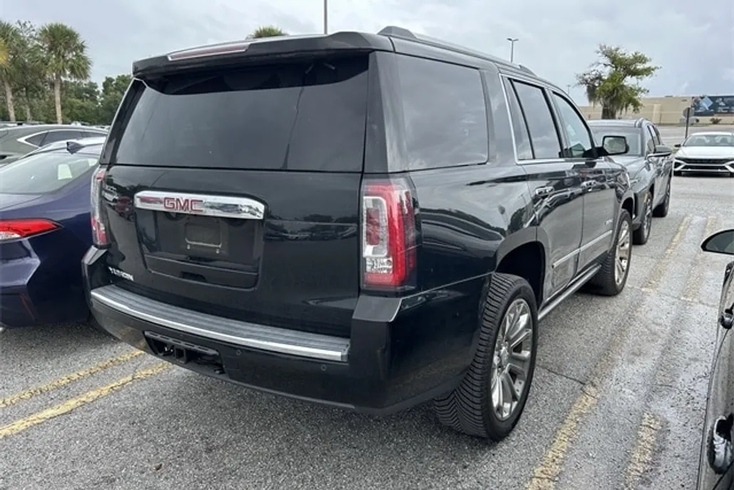 2016 Gmc Yukon Denali photo 1
