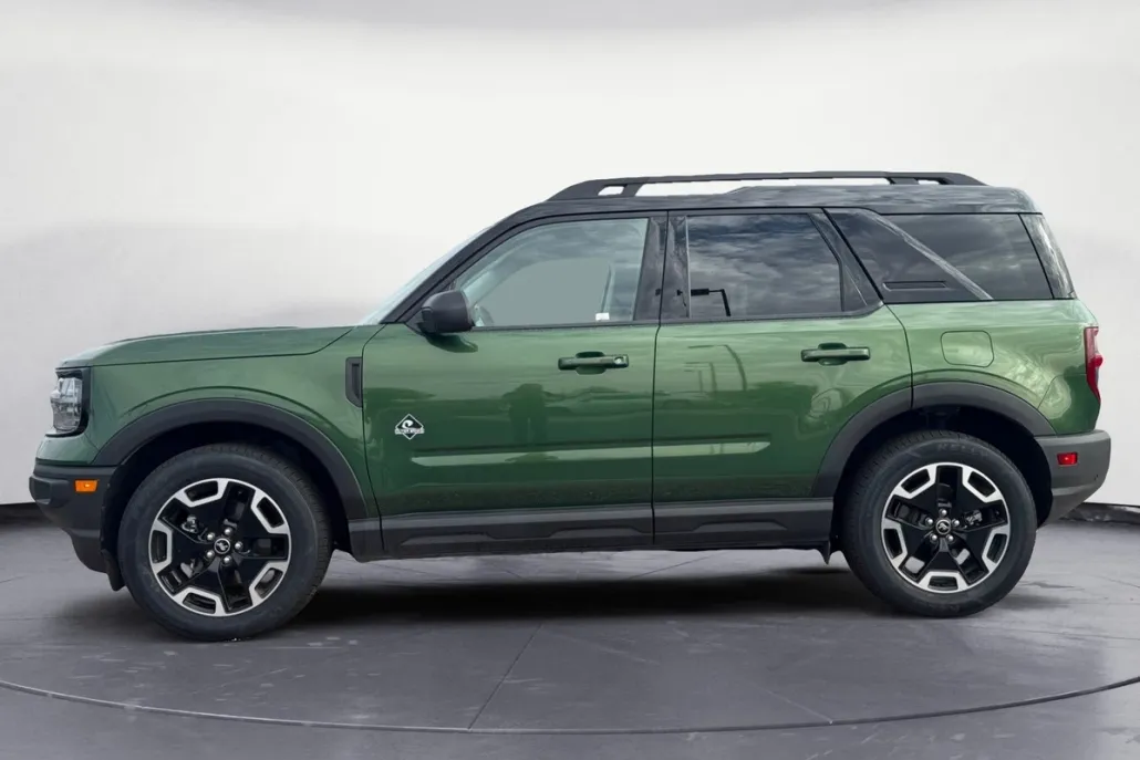 2024 Ford Bronco Sport Outer Banks photo 1