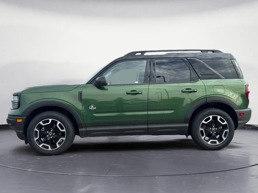 2024 Ford Bronco Sport Outer Banks photo 1
