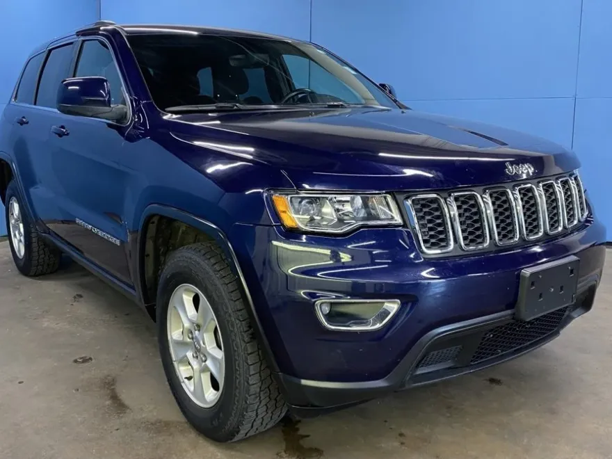 2017 Jeep Grand Cherokee Laredo photo 1