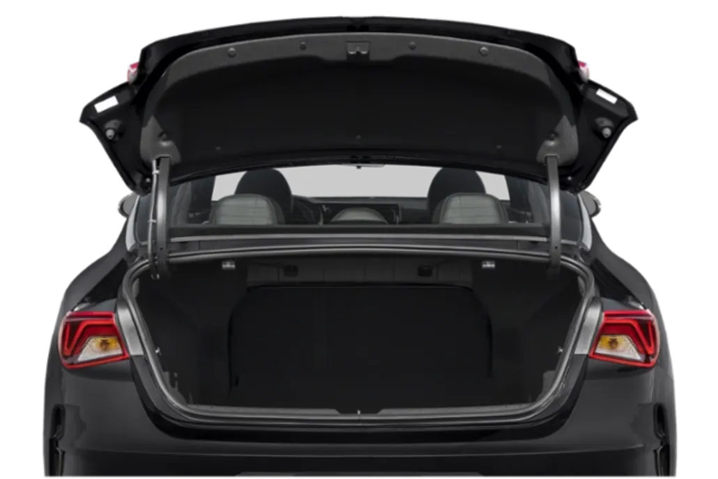 2022 Kia K5 GT-Line photo 1