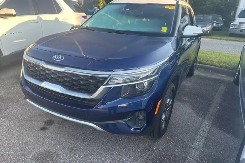2021 Kia Seltos S photo 1