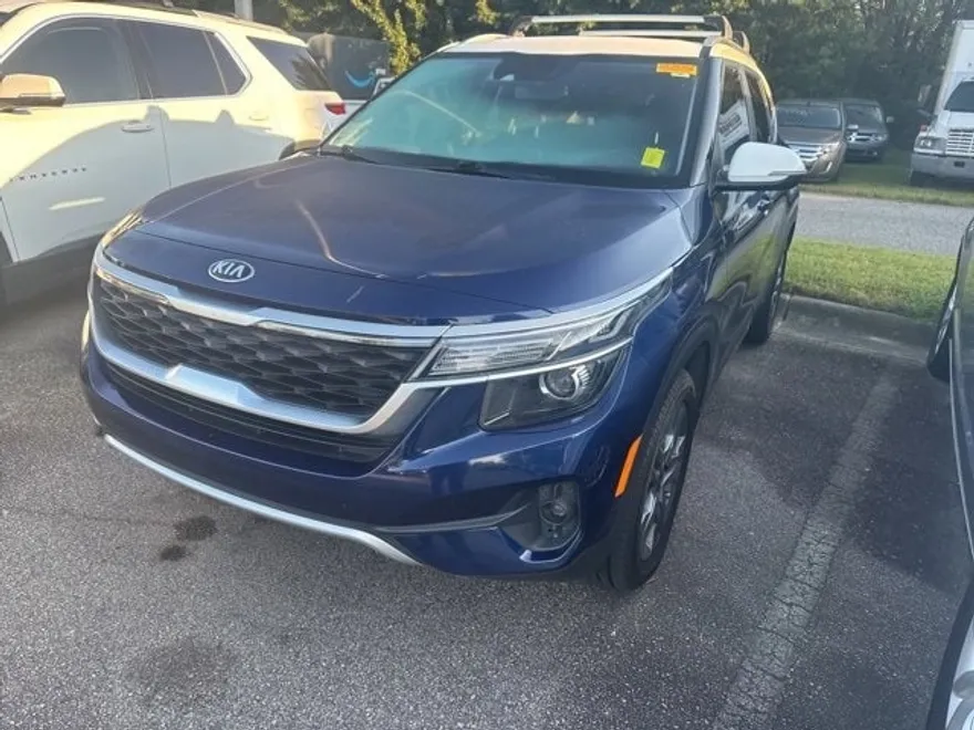 2021 Kia Seltos S photo 1