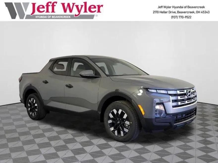 2025 Hyundai Santa Cruz SE photo 1