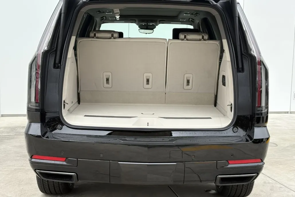 2025 Cadillac Escalade Sport Platinum photo 1